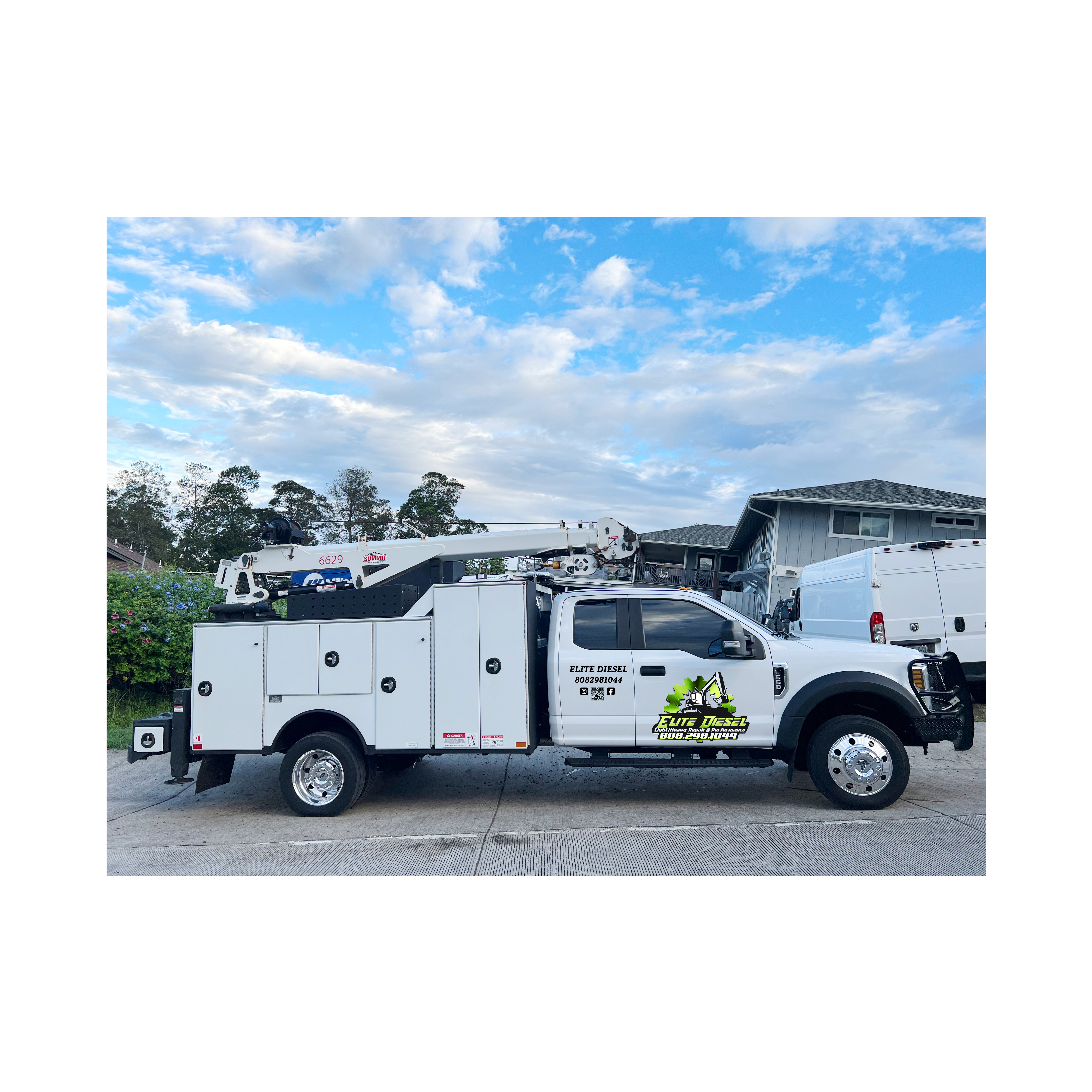 Car Wrap Design by Renato Gomes Tato Rusig for this project | Design #31916619