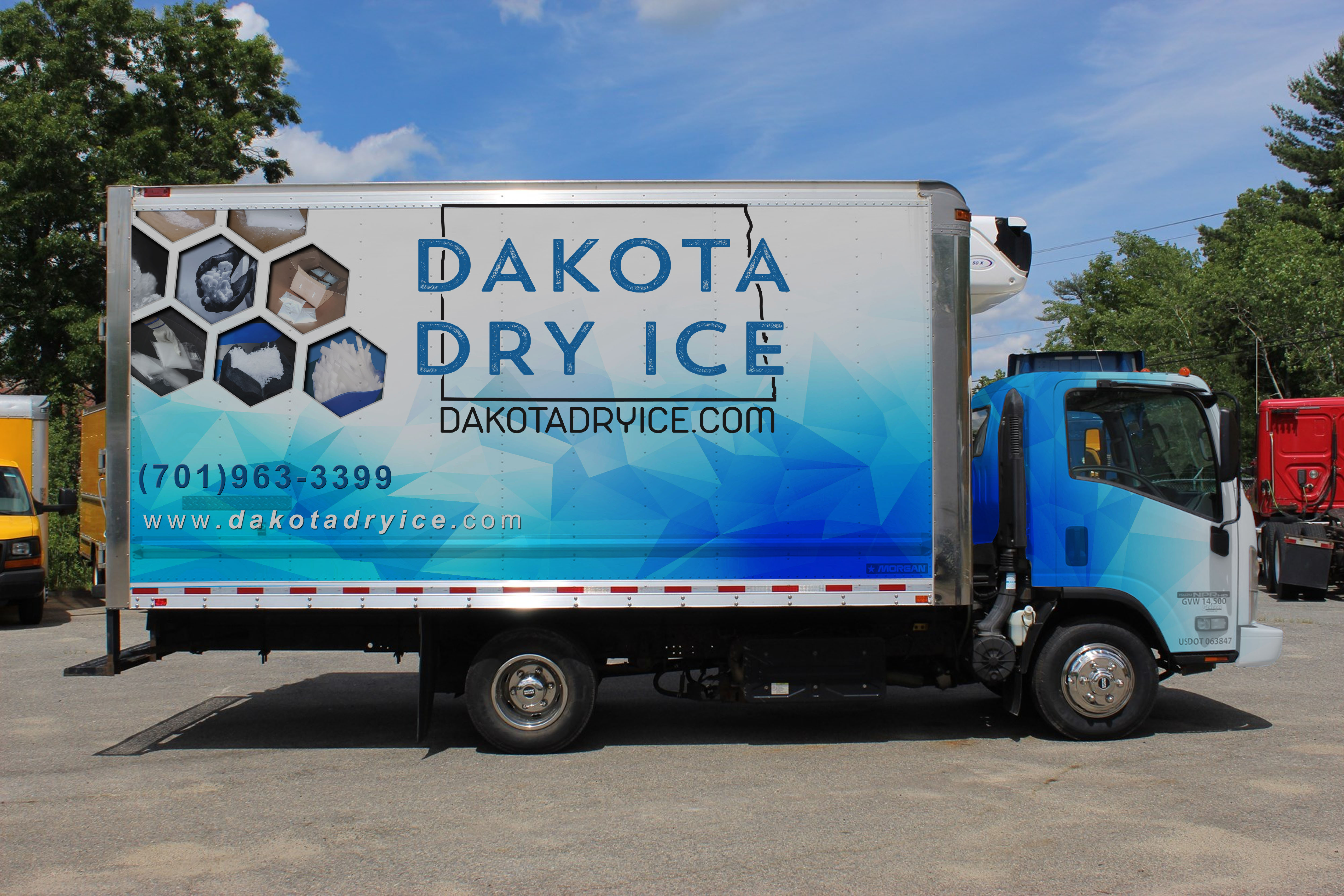 Car Wrap Design by Virgy priatna putra for this project | Design #32024355