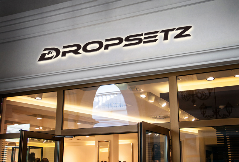 Diseño de Logo por zebronicgraphic para Defined Apparel | Diseño #32025550