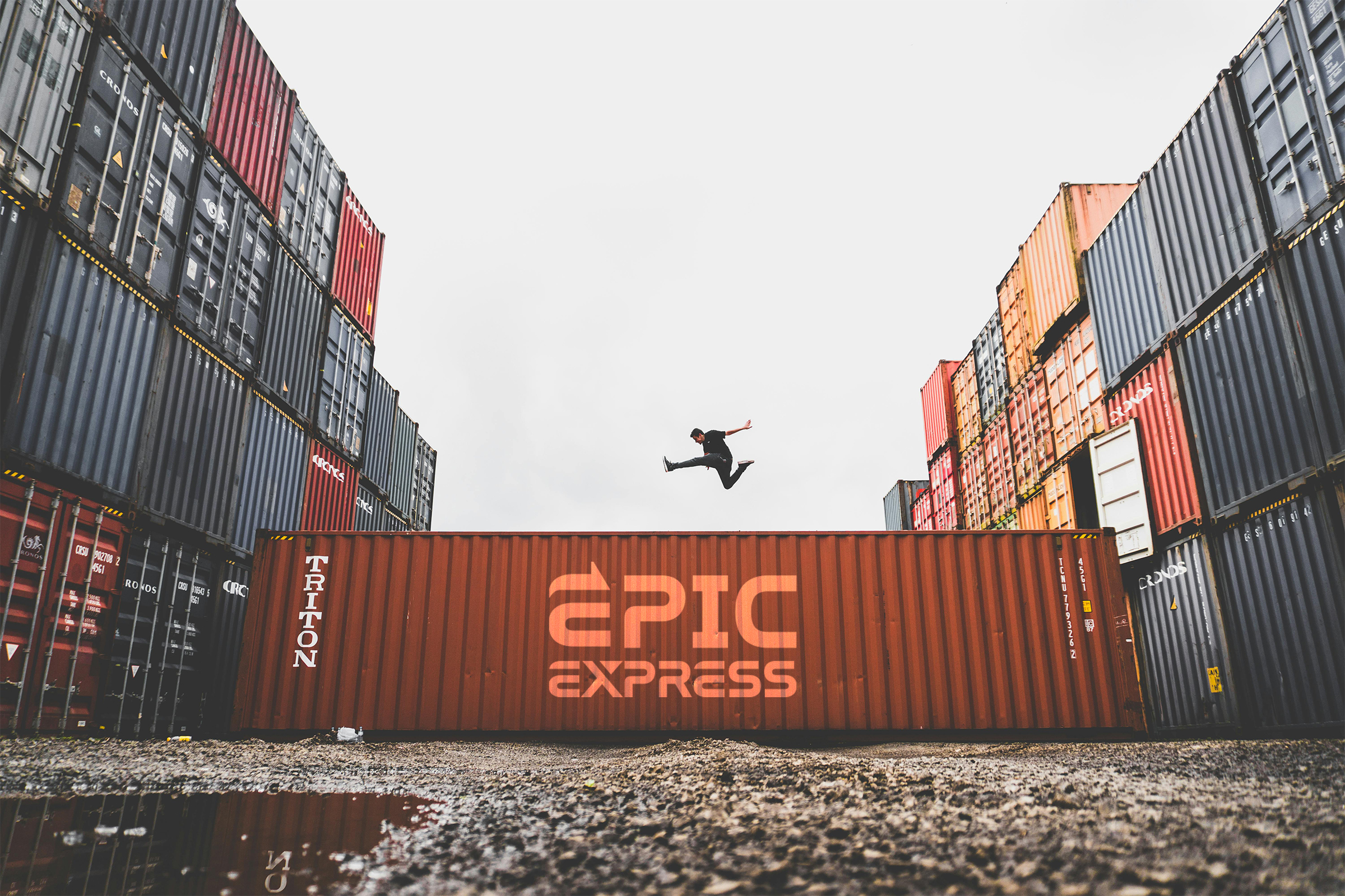 Diseño de Logo por vramar.roy para EPIC EXPRESS | Diseño #32167458