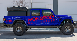 Design de Covering de Véhicule par Kira Graphics pour Monopoly Real Estate | Design : #32292500