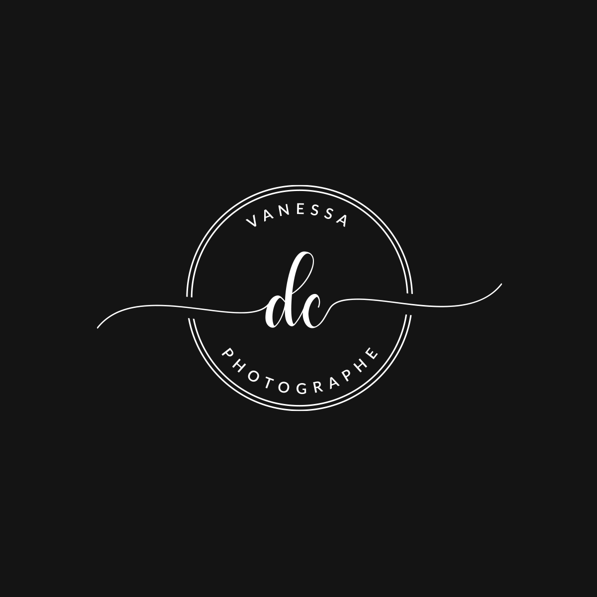 Logo Design by Kreative Destiny for Vanessa DC Photographe | Design #32690957