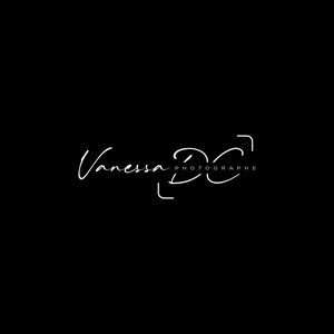 Logo-Design von Ashani Bhattacharya für Vanessa DC Photographe | Design #32688744