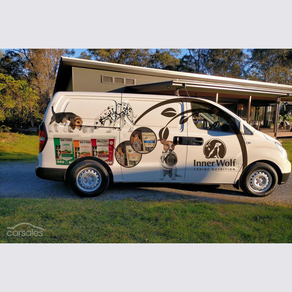 Car Wrap-Design von YourLogoMaster für dieses Projekt | Design #32844065