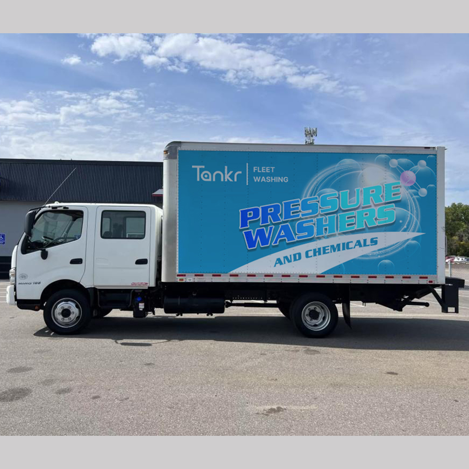 Design de Covering de Véhicule par YourLogoMaster pour ce projet | Design #32987339