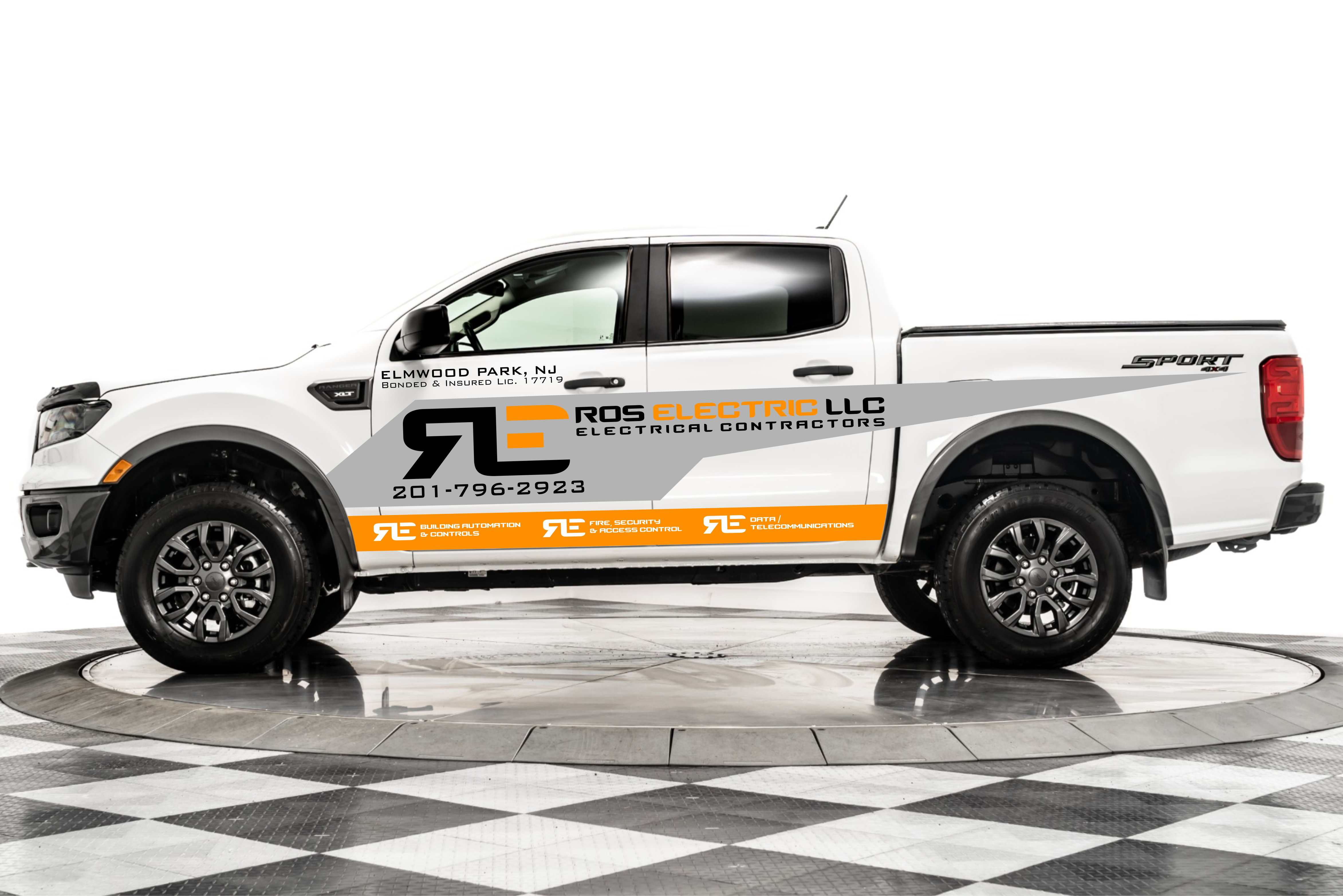 Car Wrap Design by Maman Chupenk for this project | Design #33379118