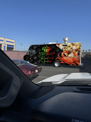 Car Wrap Design by Czeh for this project | Design: #33644904