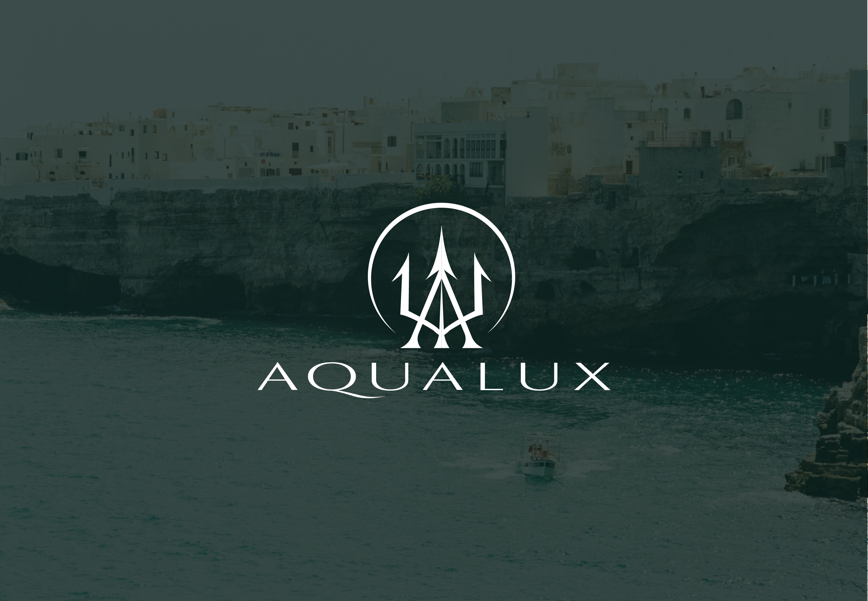 Design de Logo par zeykan pour Aqualux Yacht Management LLC | Design #33821571