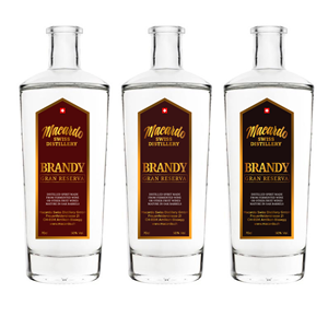 Design Graphique par Sergio Coelho pour Macardo Swiss Distillery | Design : #34012827