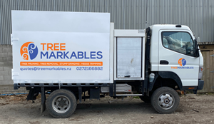 Car Wrap Design by specialtydd