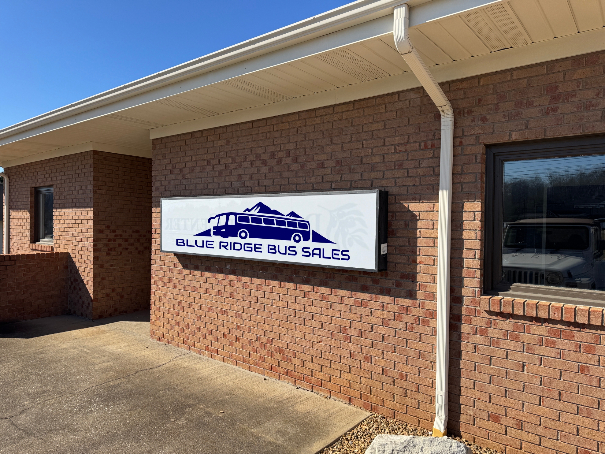 Logo Design by Muhammadsaria for Blue Ridge Bus Sales, Inc. | Design #34680006