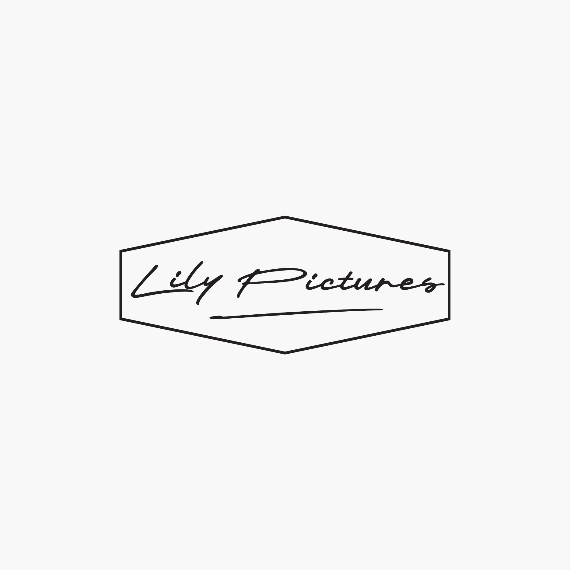 Diseño de Logo por Ryz Design para Lily Pictures Inc. | Diseño #34891358
