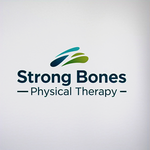 Design de Logo par motaleb2 pour Strong Bones Physical Therapy | Design : #34926087