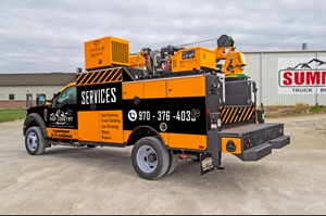 Car Wrap Design by Kira Graphics