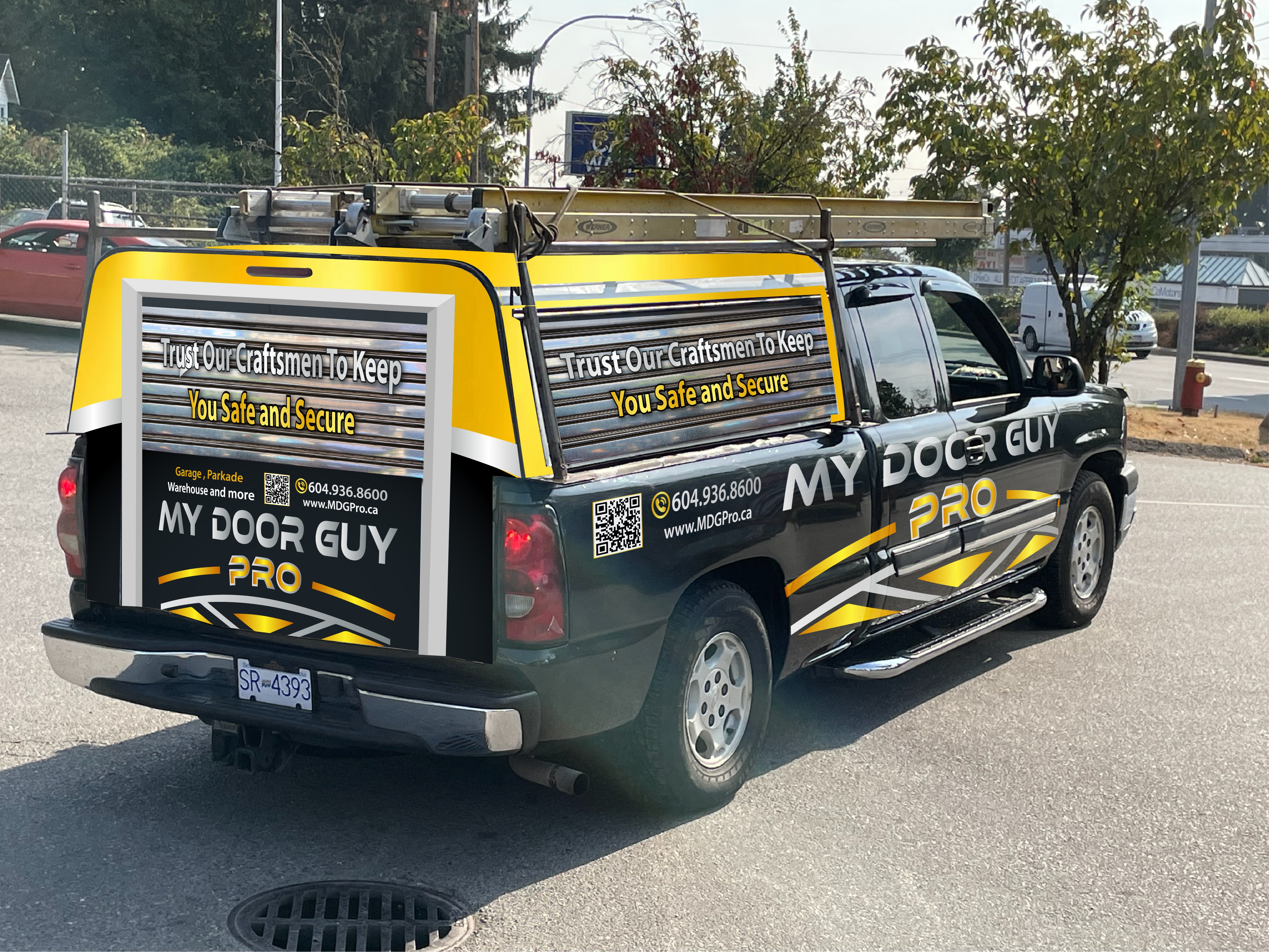 Diseño de Rotulación de Vehículo por Kira Graphics para My Door Guy Pro Ltd. | Diseño #35408986