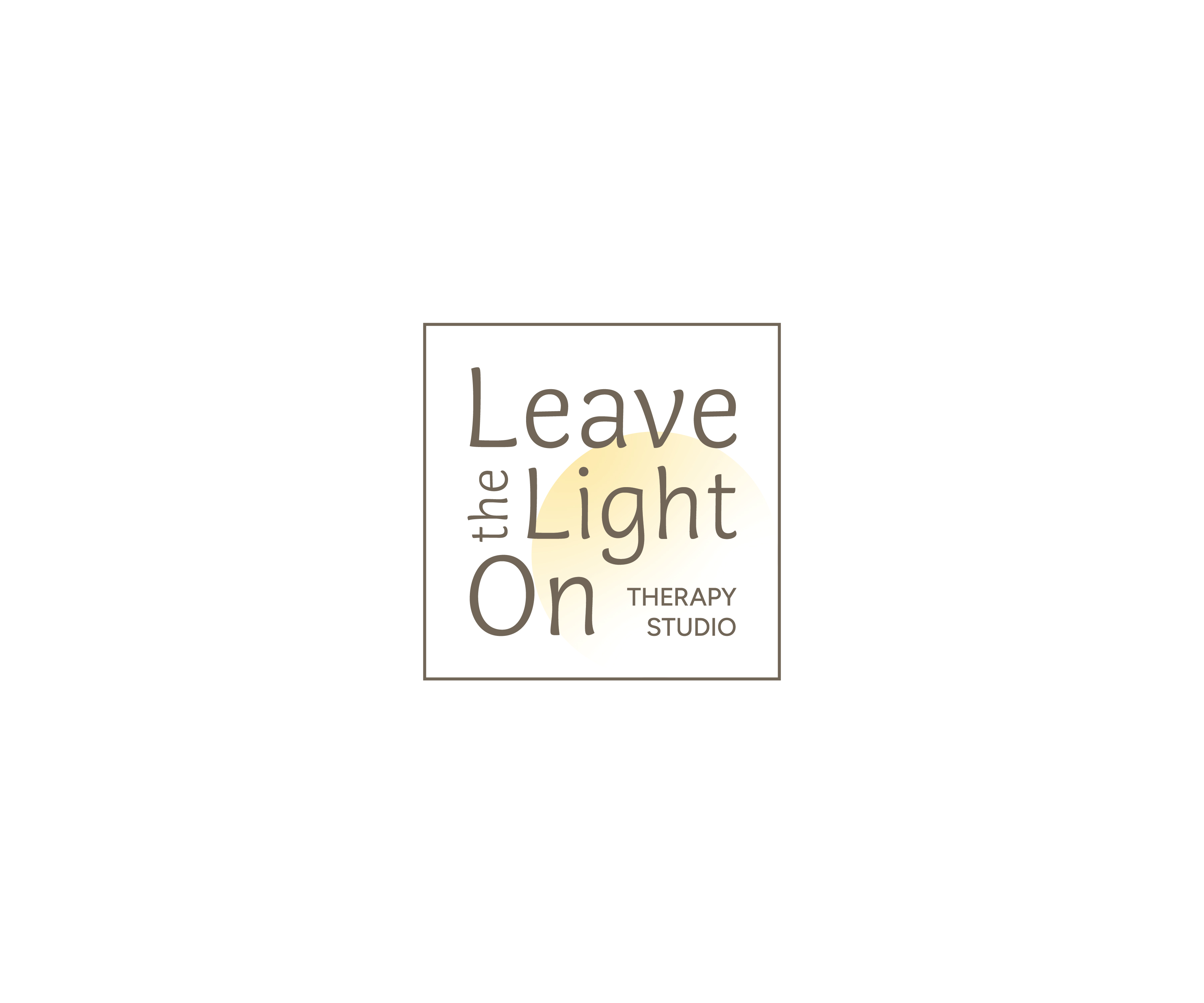 Design de Logo par Lilie pour Leave the Light On Therapy Studio | Design #35448976