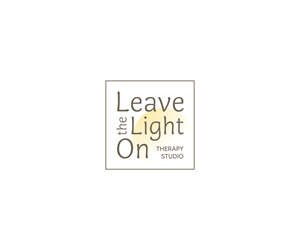Diseño de Logo por Lilie para Leave the Light On Therapy Studio | Diseño: #35448976