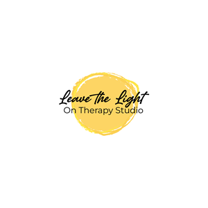 Diseño de Logo por dianagargaritza para Leave the Light On Therapy Studio | Diseño: #35435244