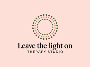 Design de Logo par Mukuuu pour Leave the Light On Therapy Studio | Design : #35431650