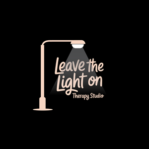 Design de Logo par Amaira,s Creation pour Leave the Light On Therapy Studio | Design : #35434156