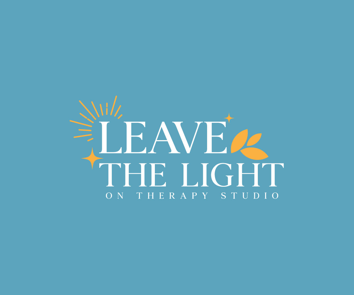 Design de Logo par Ansh Design pour Leave the Light On Therapy Studio | Design #35430240