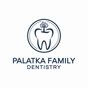 Logo-Design von Shariqology für Palatka Family Dentistry | Design: #35481728
