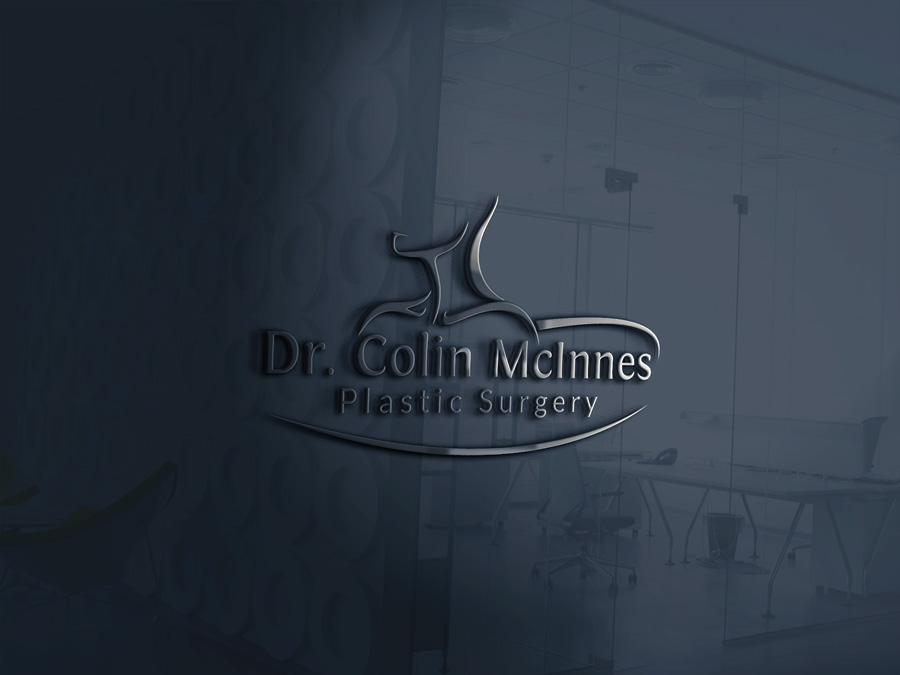 Diseño de Logo por amran mollaa para Dr. McInnes Plastic Surgery | Diseño #35597331