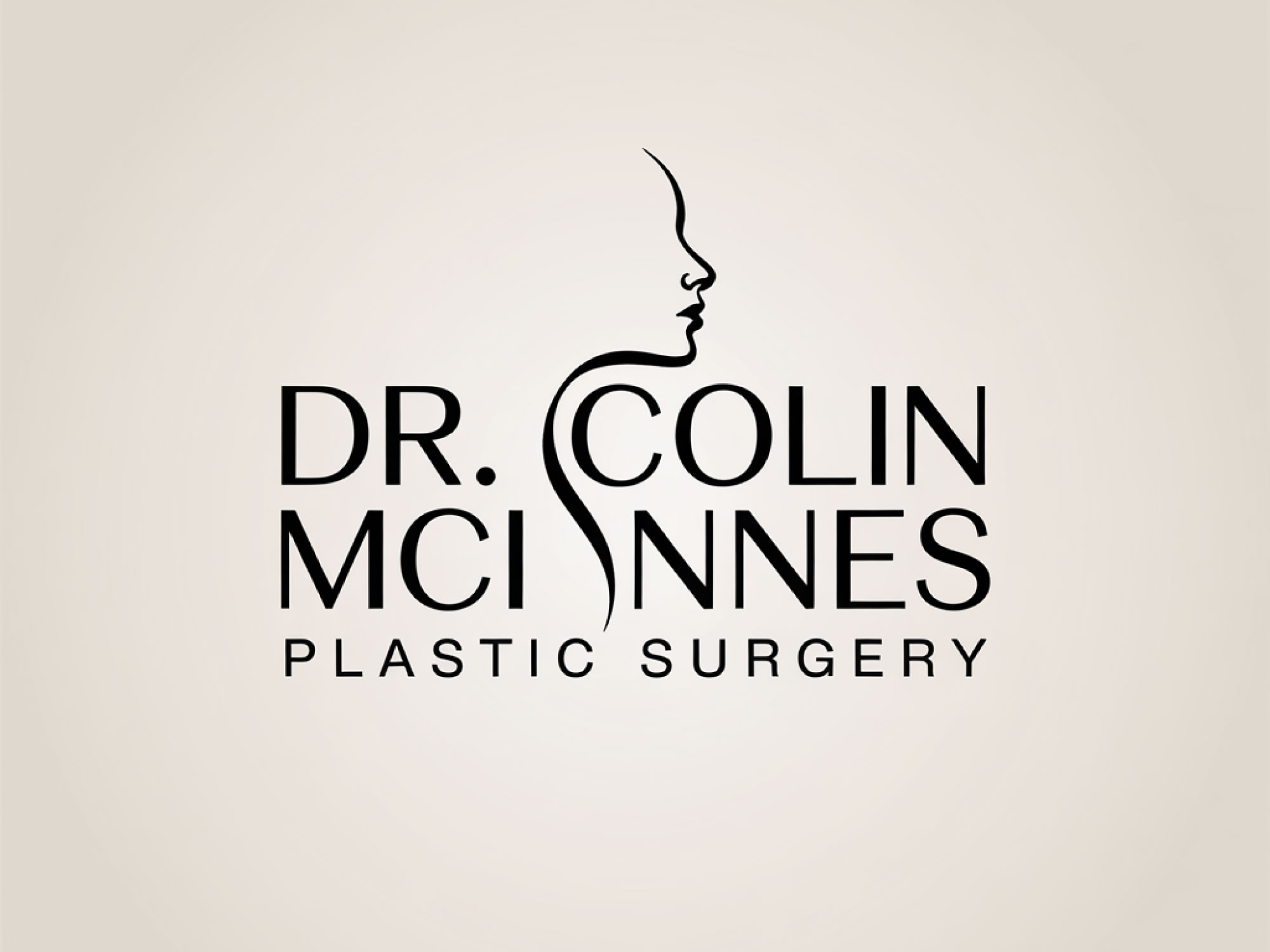 Diseño de Logo por amran mollaa para Dr. McInnes Plastic Surgery | Diseño #35597337