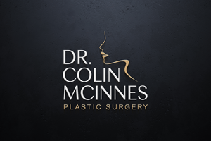 Diseño de Logo por Robi-The Child para Dr. McInnes Plastic Surgery | Diseño: #35607883