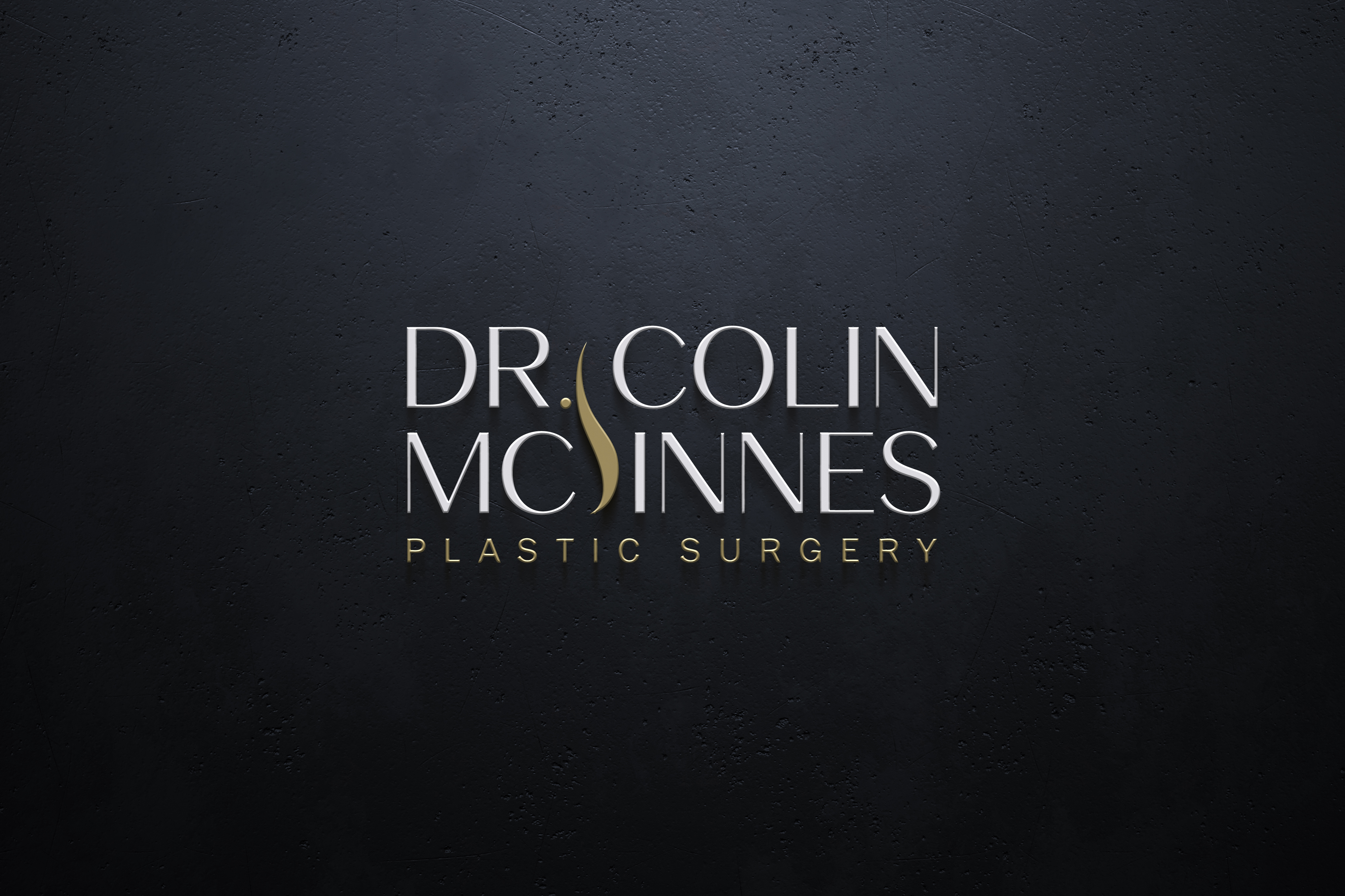 Diseño de Logo por Robi-The Child para Dr. McInnes Plastic Surgery | Diseño #35607889