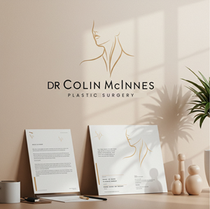 Diseño de Logo por Jaye95 para Dr. McInnes Plastic Surgery | Diseño: #35637285