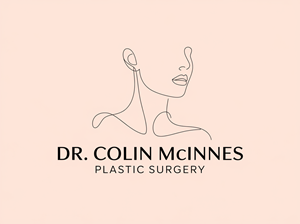 Diseño de Logo por Mukuuu para Dr. McInnes Plastic Surgery | Diseño: #35596556