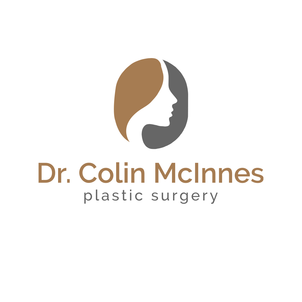 Diseño de Logo por riya08 para Dr. McInnes Plastic Surgery | Diseño #35718787