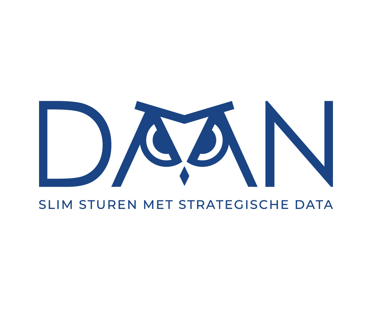 Logo-Design von UN für Marketing by Nomads | Design #35641351