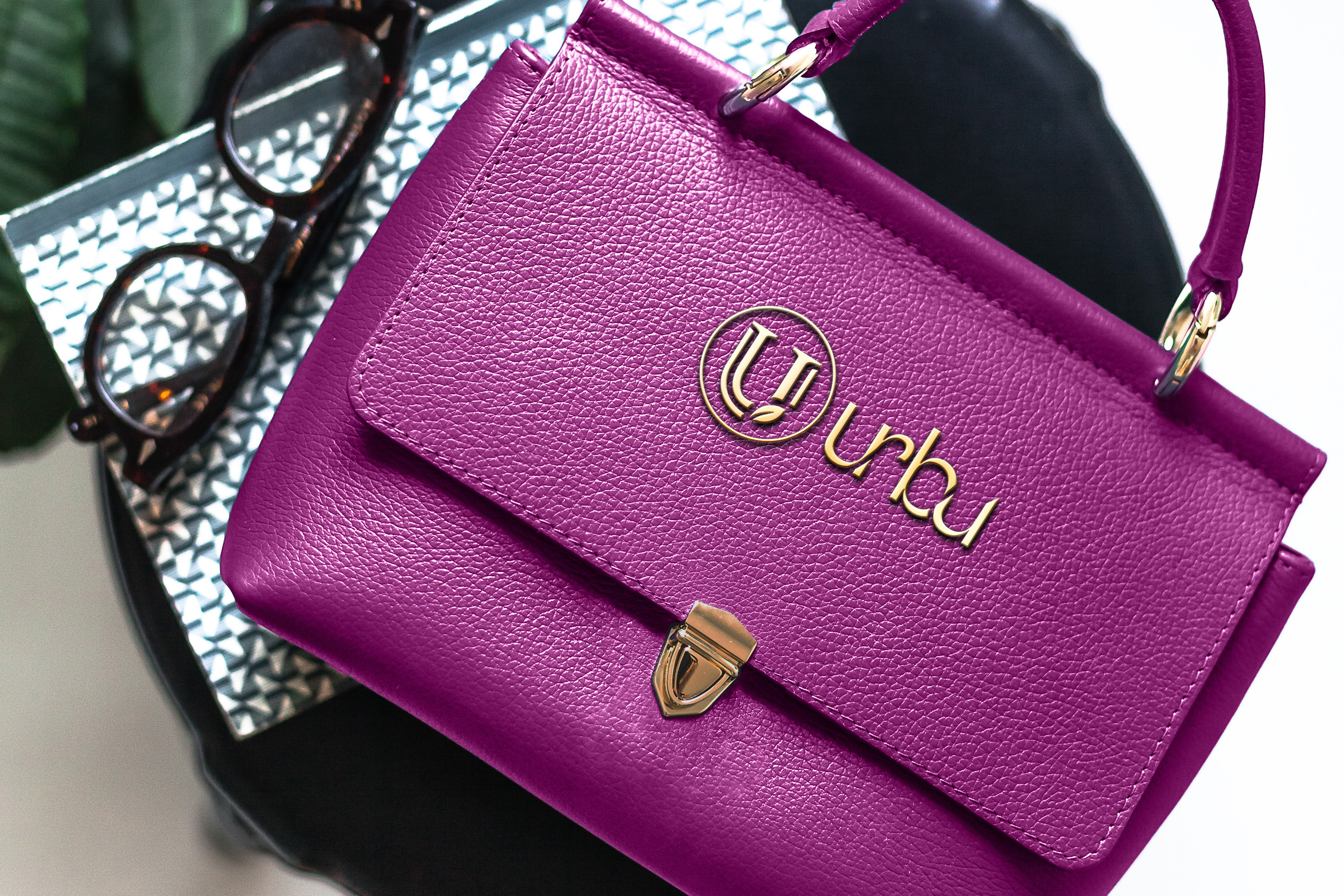 Diseño de Logo por BrandOmniverse para este proyecto | Diseño #36307755