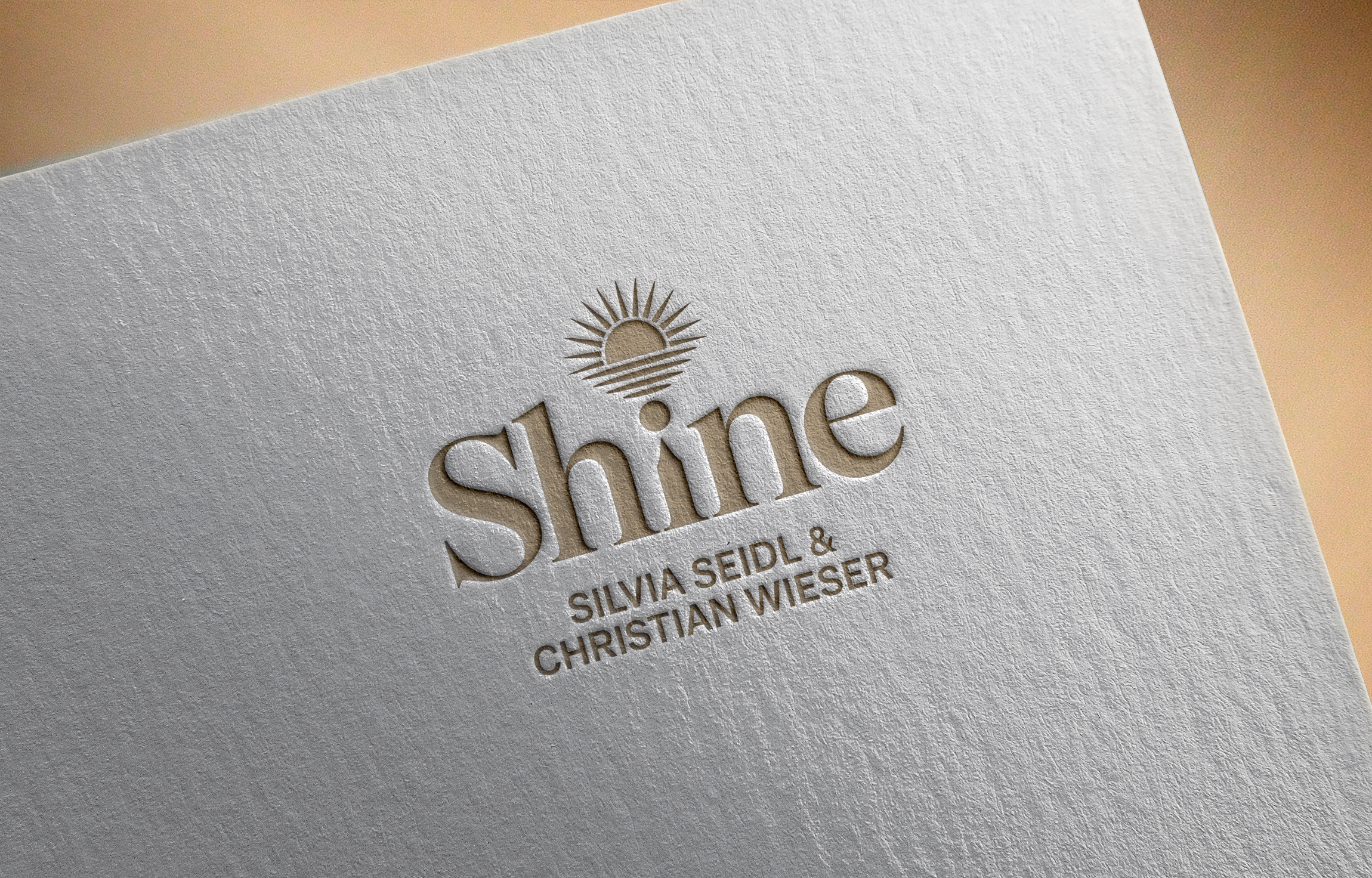 Design de Logo par Zoe Designs pour SHINE | Silvia Seidl & Christian Wieser GesbR | Design #36697590