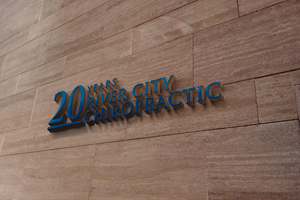 Design de Logo par DesignMaker 2 pour River City Chiropractic | Design : #36938807