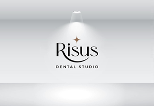 Design de Logo par Nova Creative Designs pour Risus Dental Studio | Design : #36910154