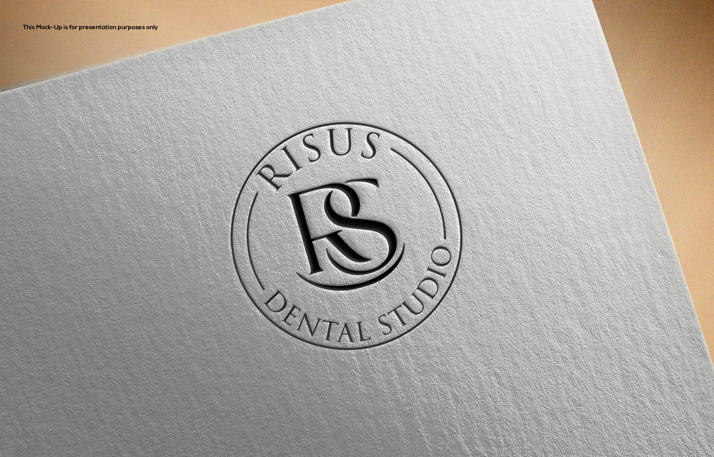 Diseño de Logo por niajul hok para Risus Dental Studio | Diseño #36911533
