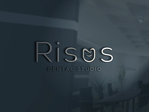 Design de Logo par Design your Mind pour Risus Dental Studio | Design : #36909403