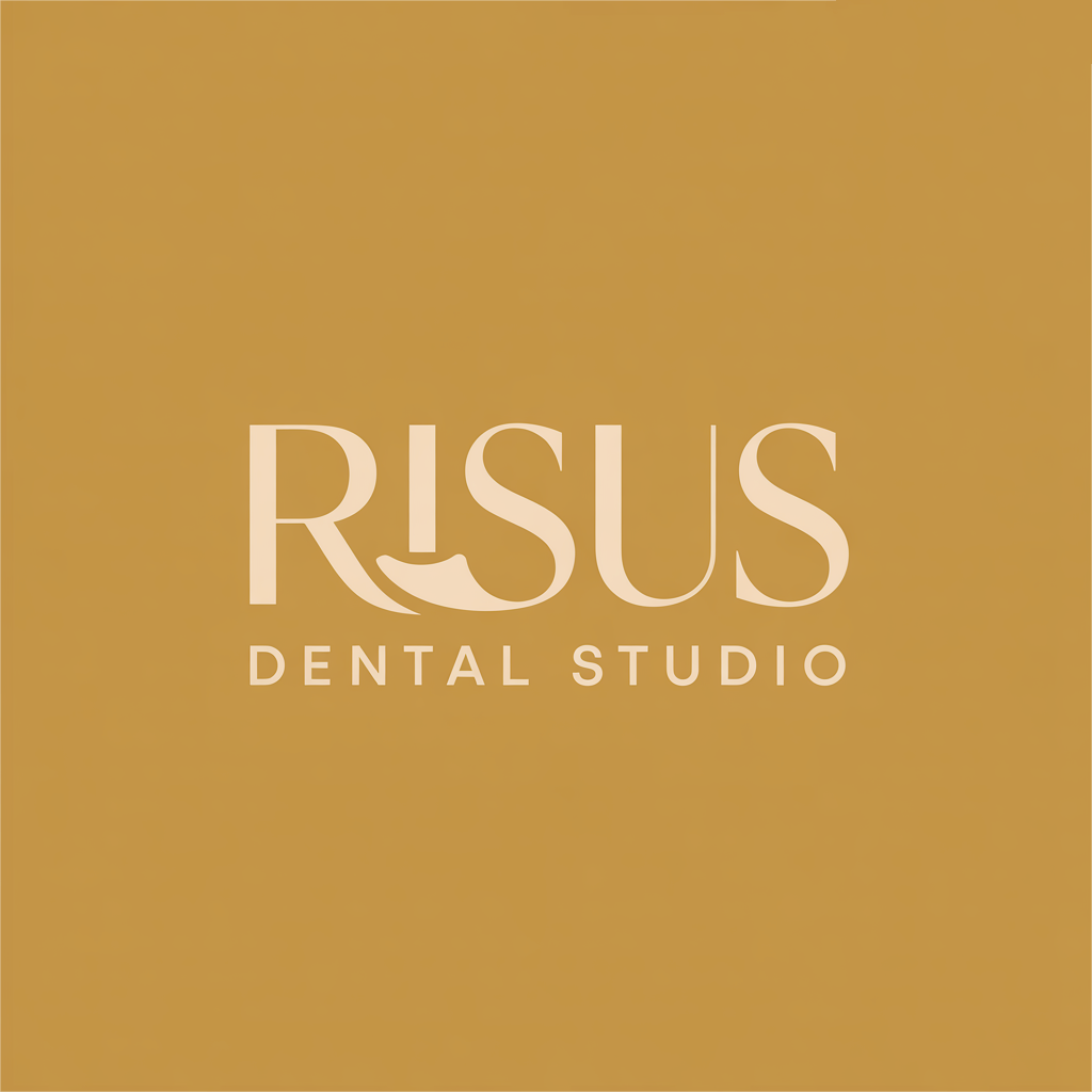 Diseño de Logo por ArtistLobby para Risus Dental Studio | Diseño #36931516