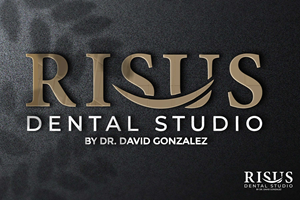 Design de Logo par kentoi406 pour Risus Dental Studio | Design : #36930481