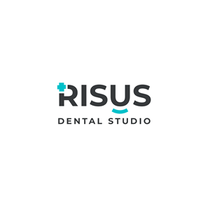 Design de Logo par Roman Designs pour Risus Dental Studio | Design : #36911376
