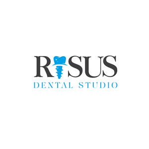 Design de Logo par Roman Designs pour Risus Dental Studio | Design : #36911976