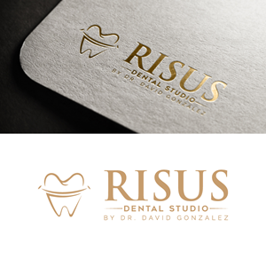 Design de Logo par Dior design pour Risus Dental Studio | Design : #36909205