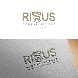 Design de Logo par Adi firadika pour Risus Dental Studio | Design #36937504