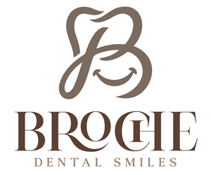 Logo Design by 7L