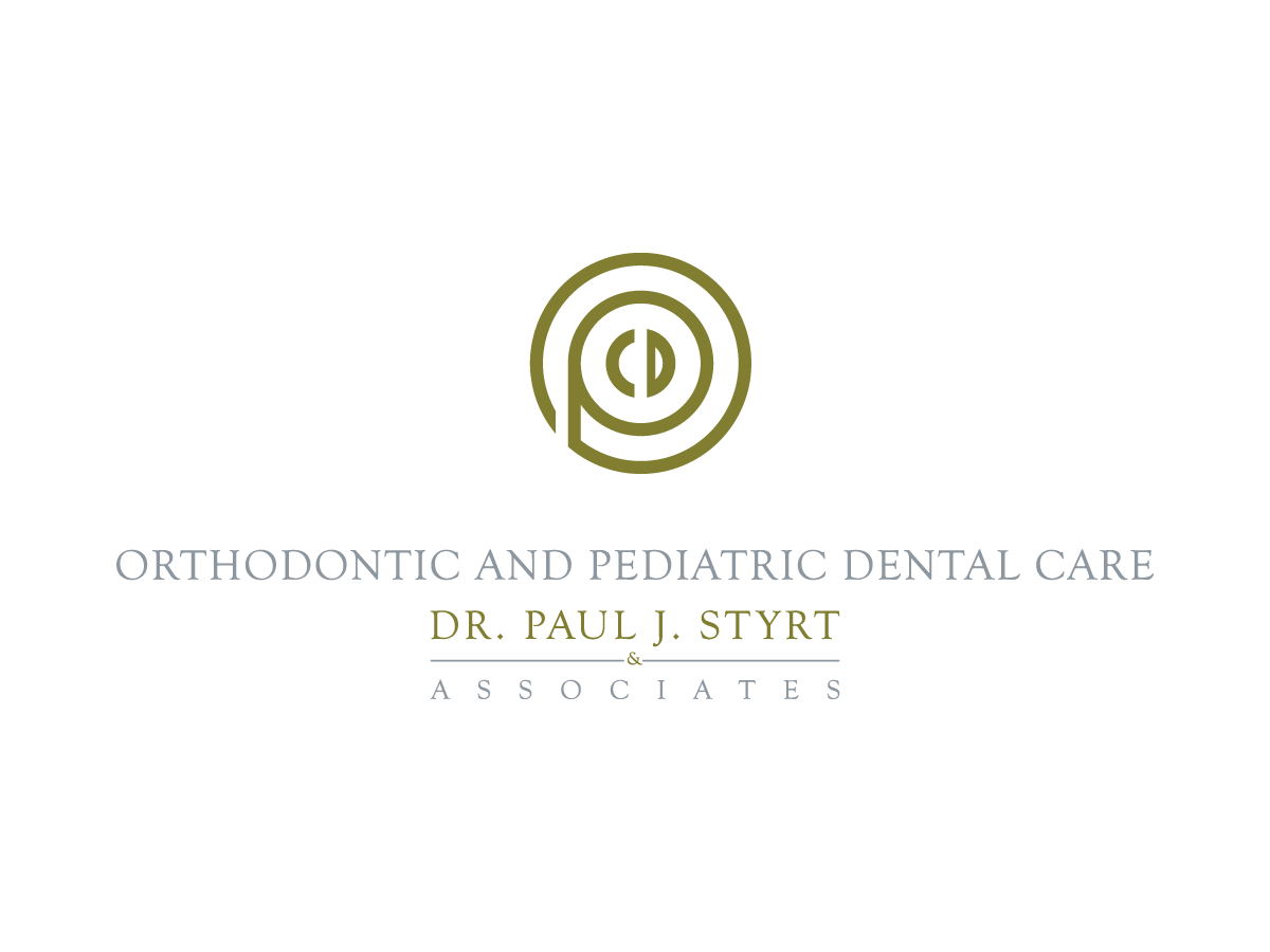 Diseño de Logo por Ajay Soni para Dr. Paul J Styrt Orthodontics | Diseño #3699295