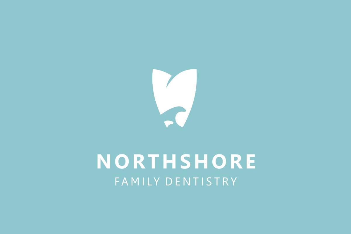Diseño de Logo por Silverfox Studio para northshore family dentistry | Diseño #3576377