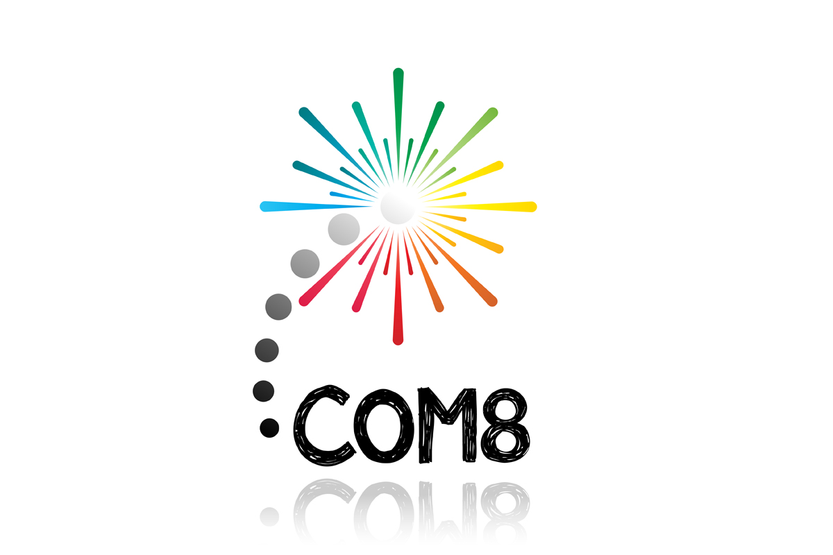 Logo-Design von My Creative Half für COM8 | Design #905522